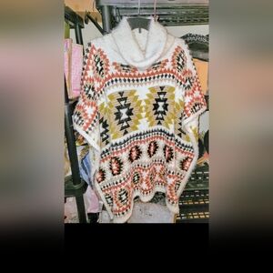 Geometric Patterned Sweater Poncho